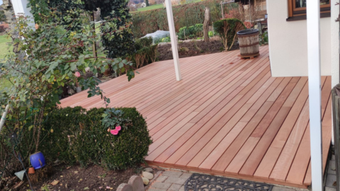 Neue Holzterrasse
