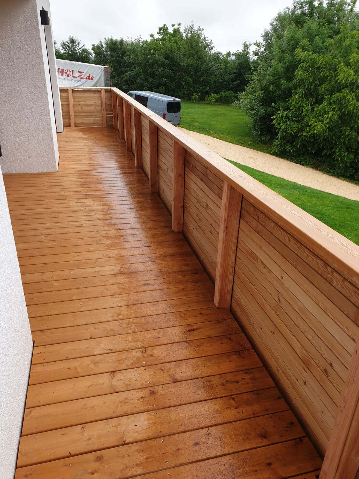 Sibirische Lärche Terrasse mit Geländer in Waldhausen