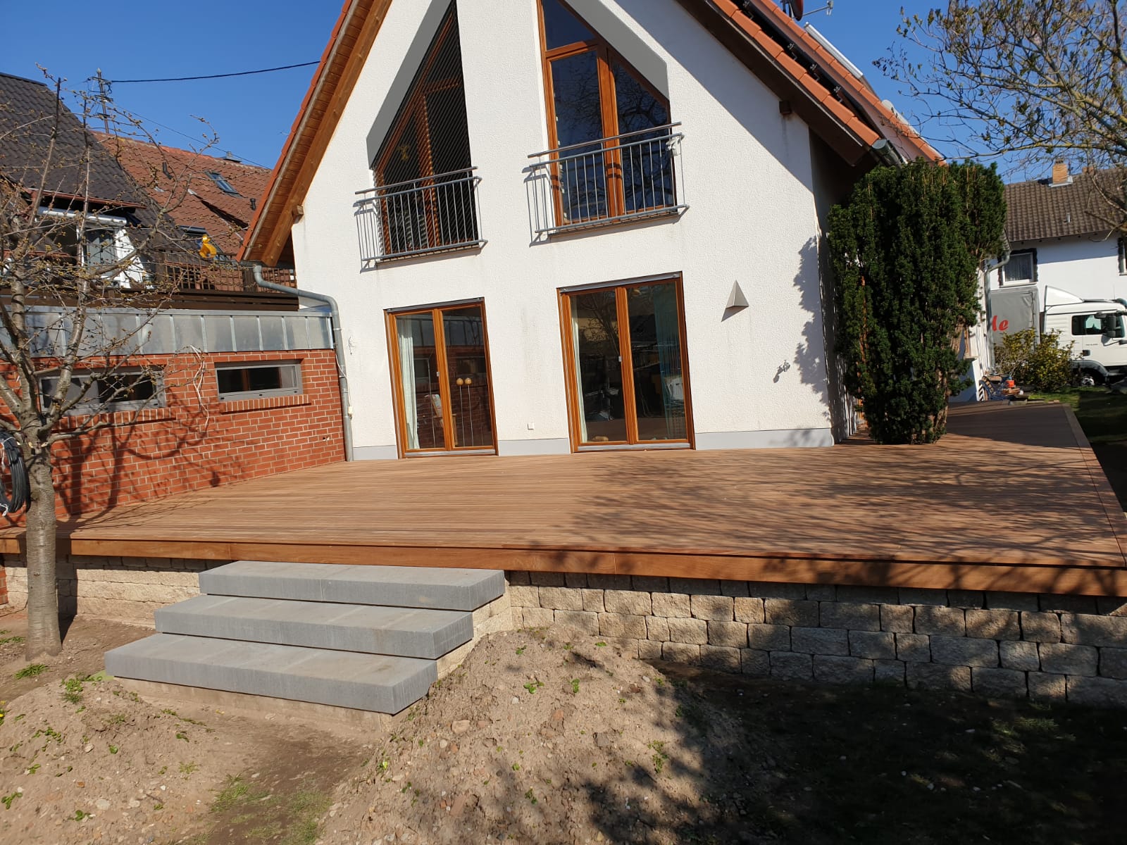 Cumaru Terrasse in Neustadt an der Weinstraße