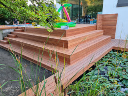 Fertige Holzterrasse