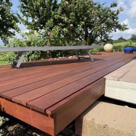 Jatoba Terrasse in CH-Hauptikon