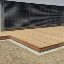Skandinavische Thermokiefer Terrasse in Unlingen